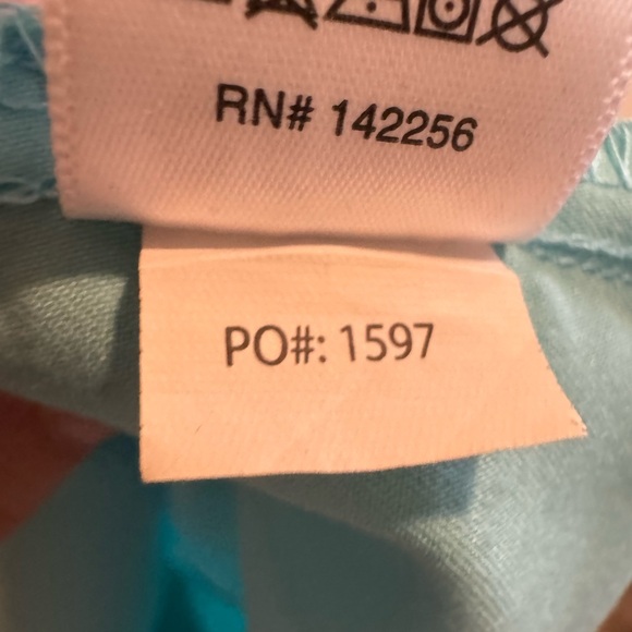 Figs Neon Blue Casma Three-Pocket Scrub Top - Picture 5 of 5